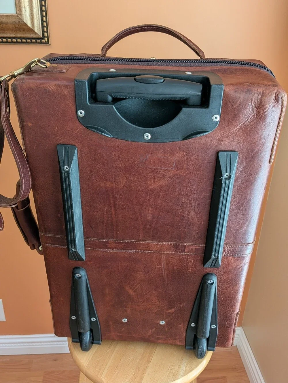 Vintege J.W.HULME CO.Made In America Leather Rolling Carry-On Bag - Brown